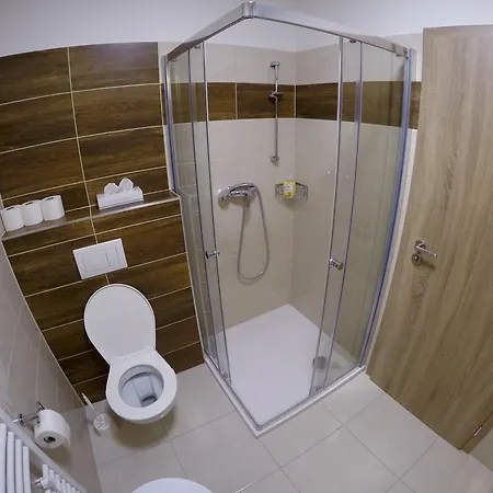 Apartmany Rose Lednice Buitenkant foto
