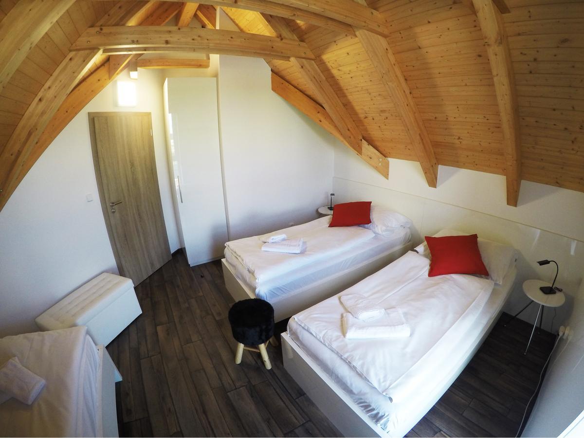 Rose Apartment